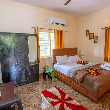 Saptami Hampi Homestay Esterno foto
