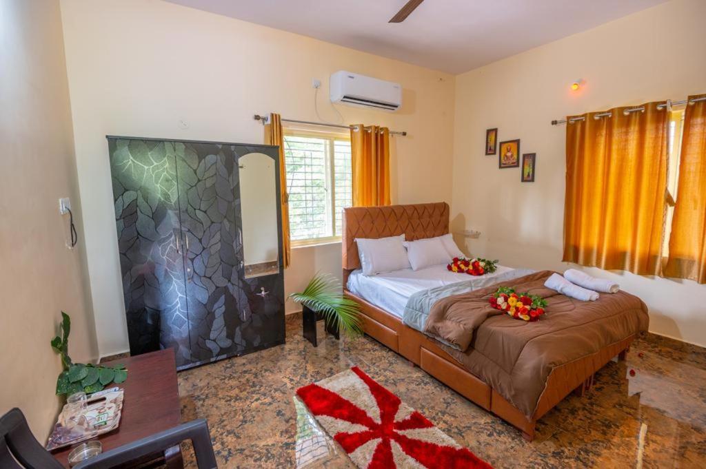 Saptami Hampi Homestay Esterno foto