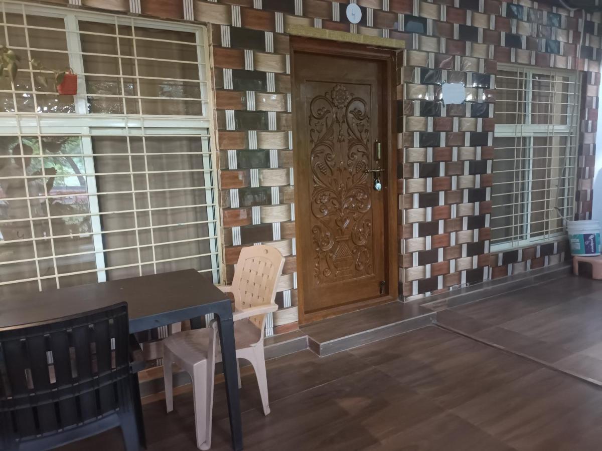 Saptami Hampi Homestay Esterno foto